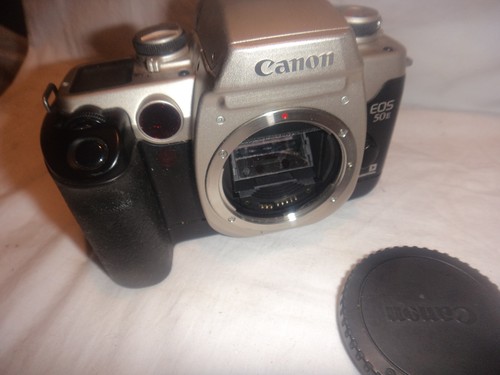 Aparat fotograficny analogowy